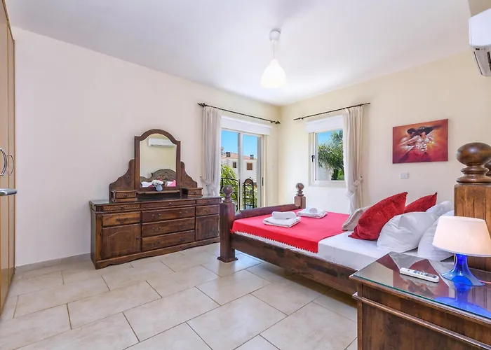 Vila Alex Kapparis *