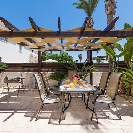 Alex Kapparis Villa *